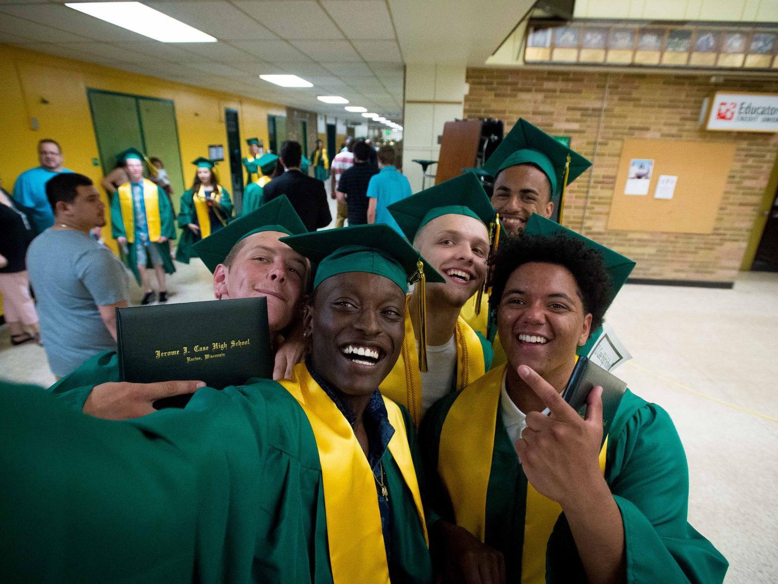 Celebrating Racine County S 2017 Graduates A Journaltimes Com