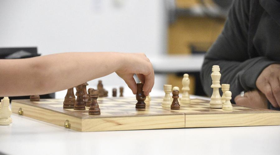 The Library Grandmaster Chess Set and Board Combination