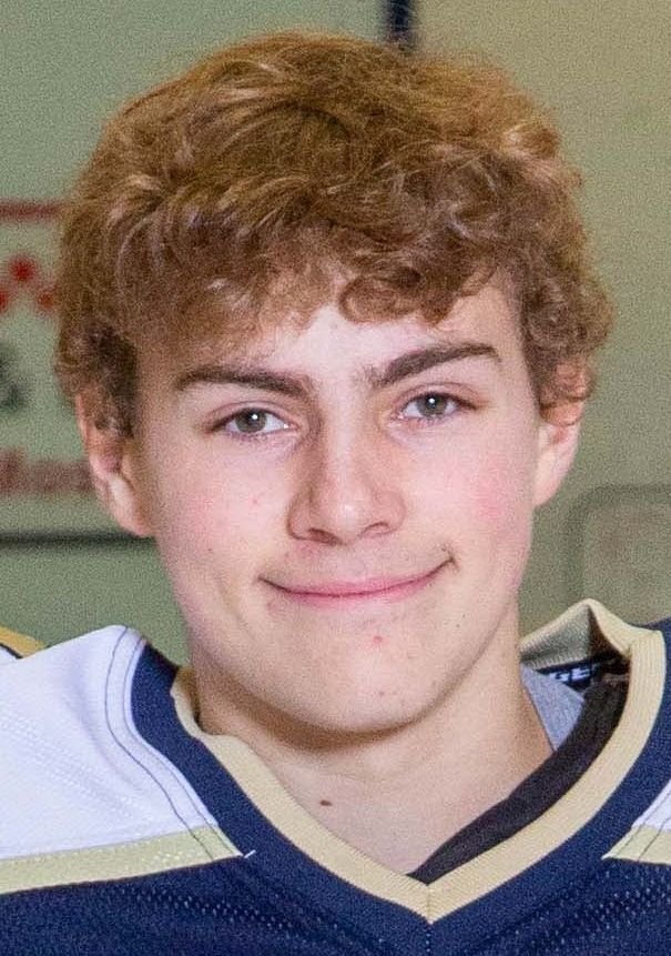 Badgers reportedly lose 2022 recruit Tristan Luneau to Quebec
