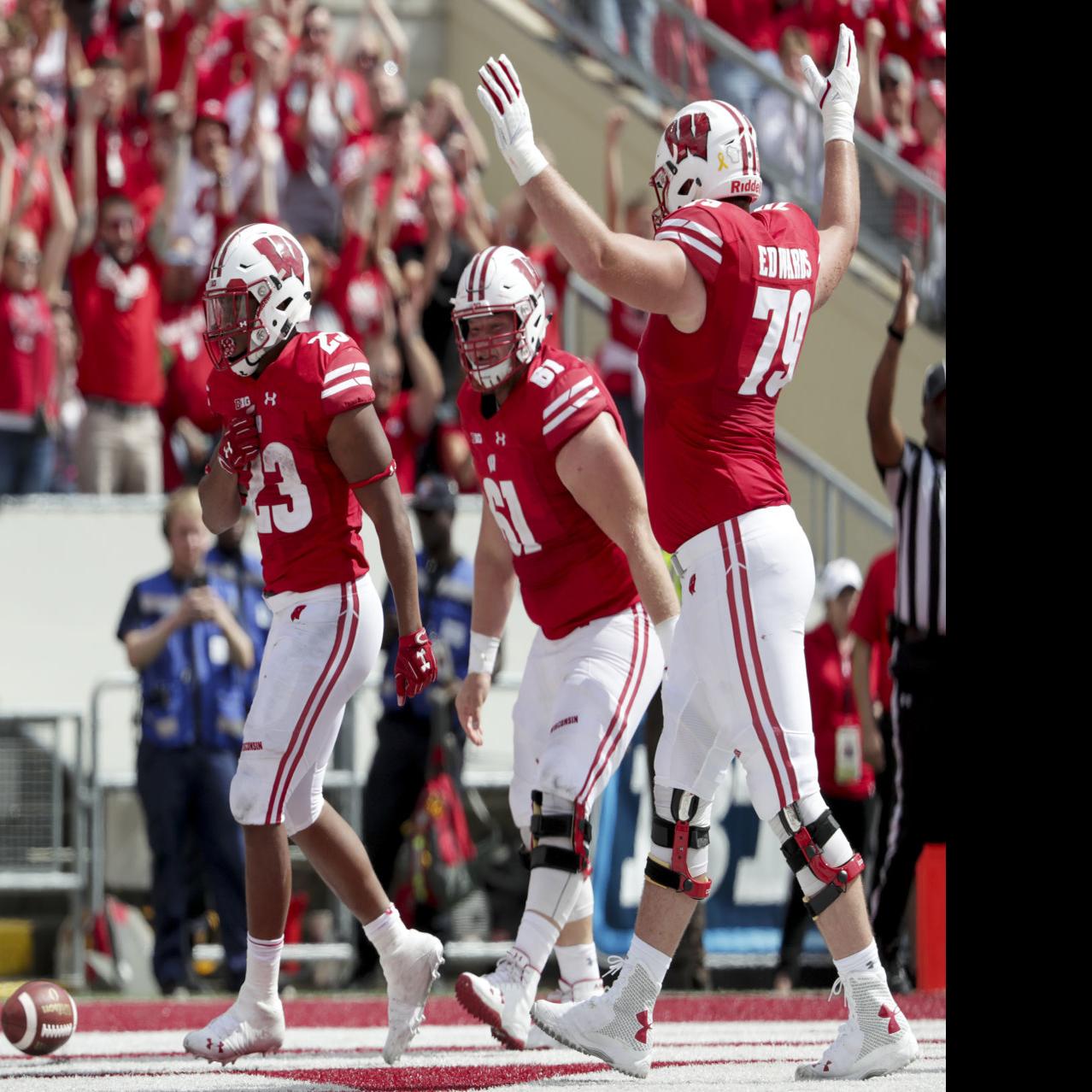 Uw Football Honors Keep Coming For Taylor And Biadasz