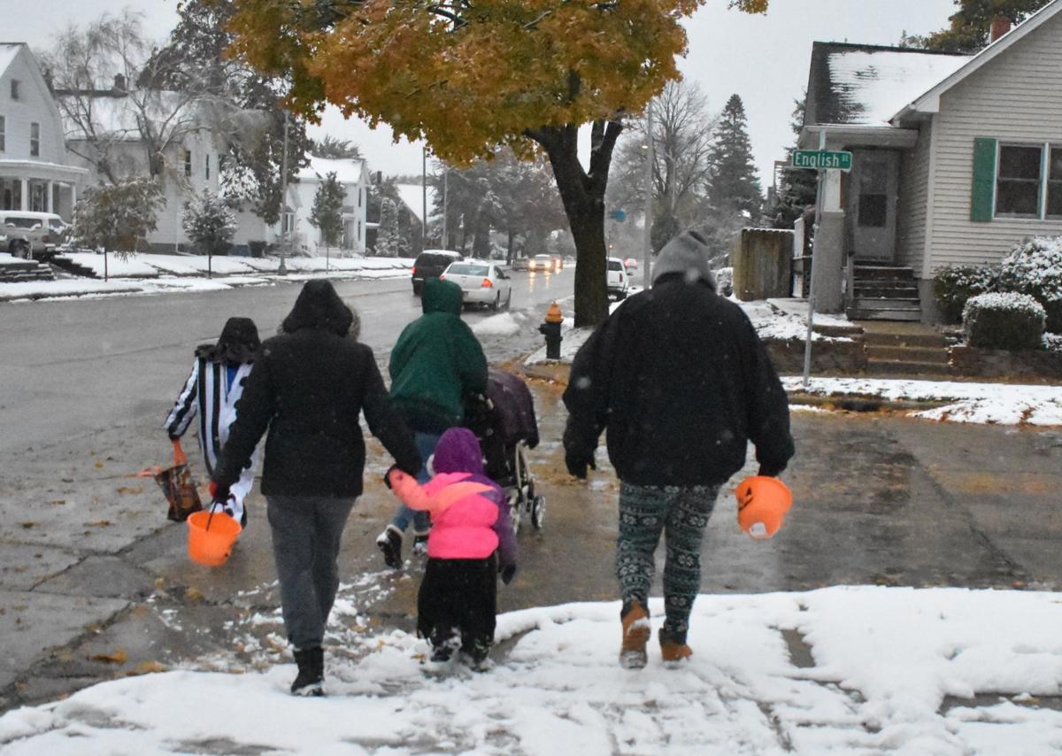 Here's who is having trickortreating on Saturday in the Racine County