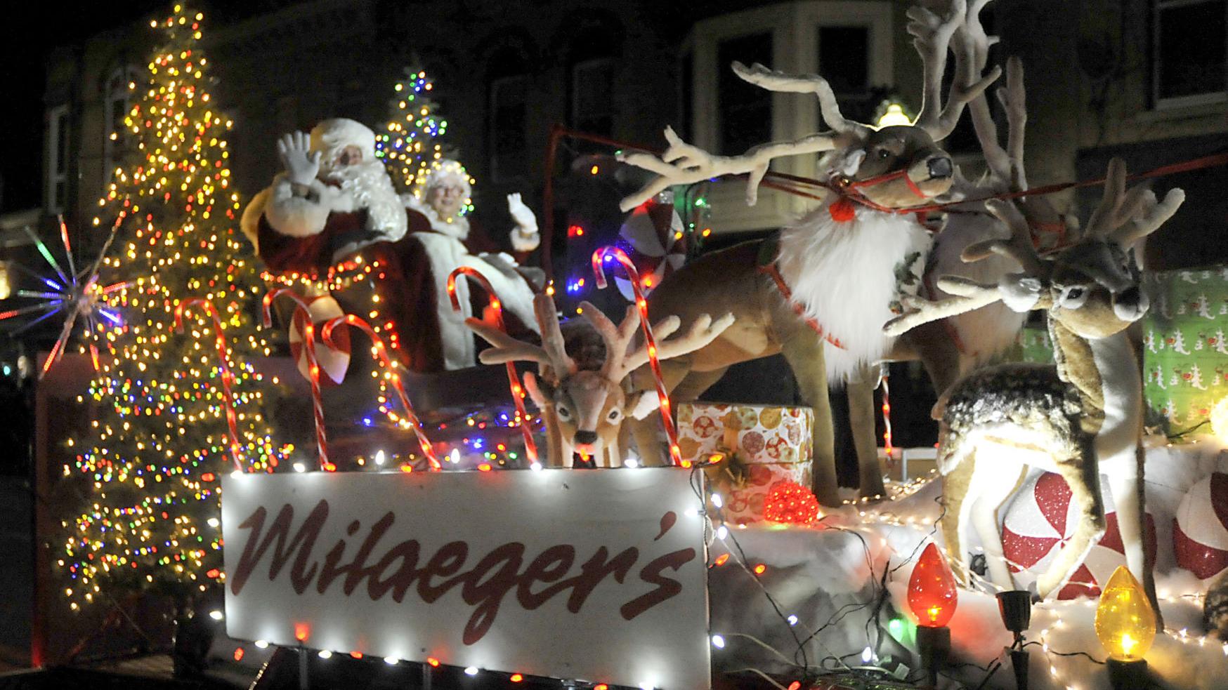 Hartford Wi Christmas Parade 2021 Downtown Racine Holiday Parade And Tree Lighting Is Nov 13 Entertainment Journaltimes Com Hartford Wi Christmas Parade 2021 Downtown Racine Holiday Parade And Tree Lighting Is Nov 13 Entertainment Journaltimes Com