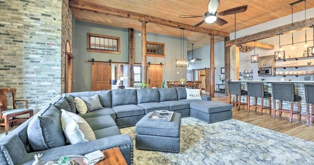 A cream brick revival: How an easy-to-miss 122-year-old building became Racine’s newest short-term rental | Local News A cream brick revival: How an easy-to-miss 122-year-old building became Racine’s newest short-term rental | Local News