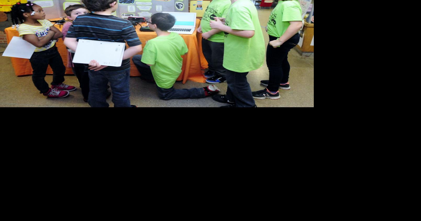In Photos: Jefferson Lighthouse 5th Grade Exhibition