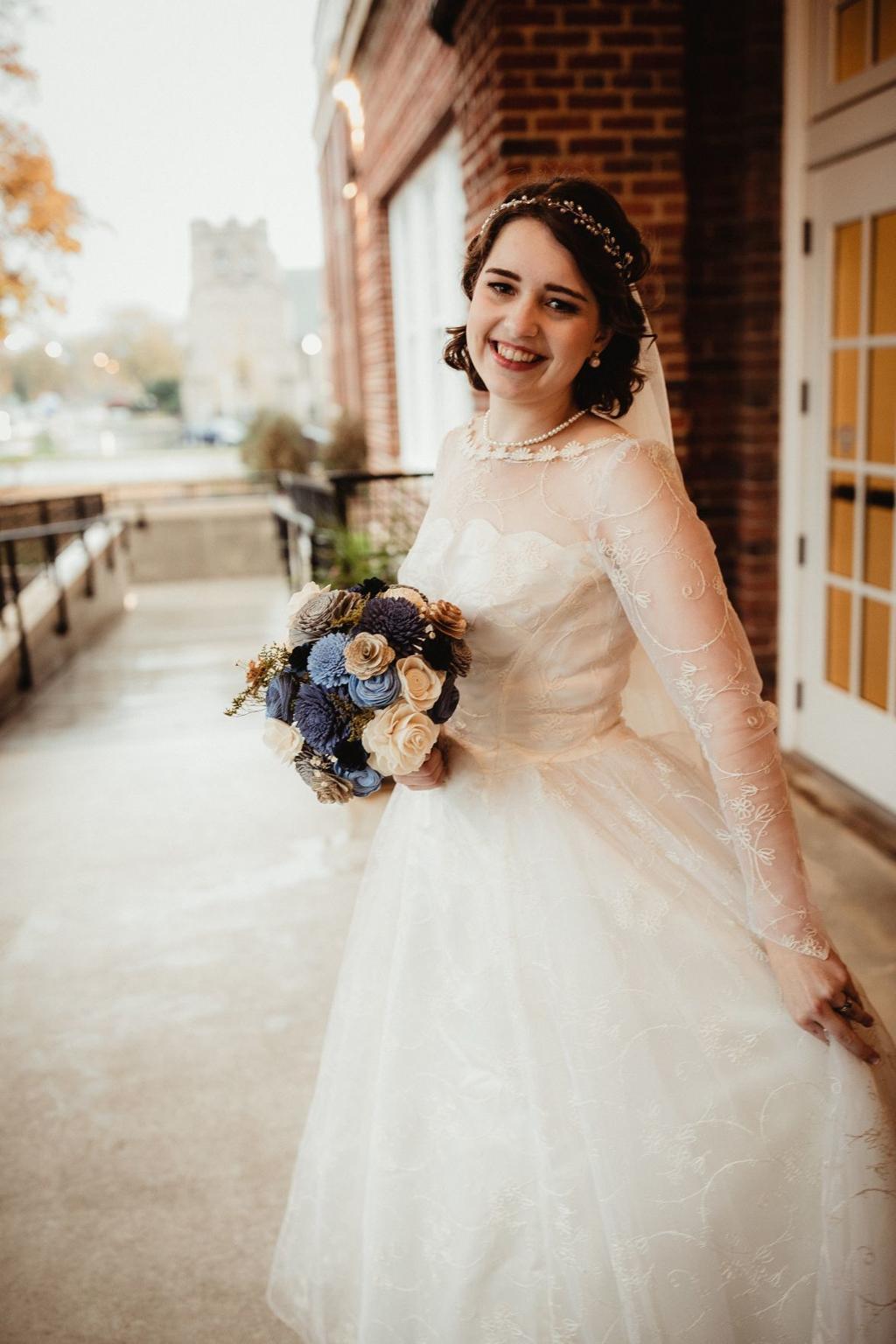 Local Woman Wears Grandmother S 1956 Wedding Dress Story Goes