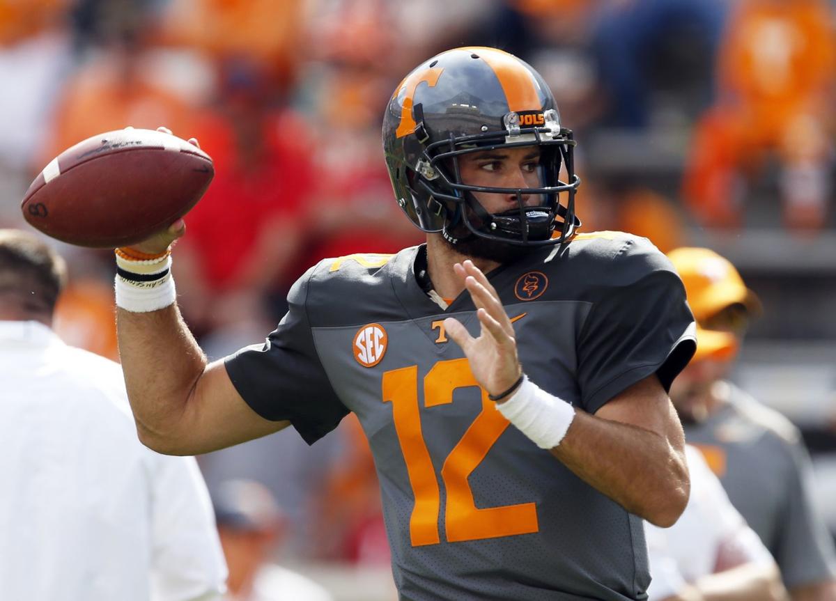 Uw Football Central Michigan S Coach Qb Have Made Some Stops
