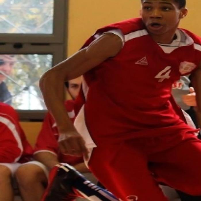 Bucks Beat Antetokounmpo S Brother Will Play For Dominican