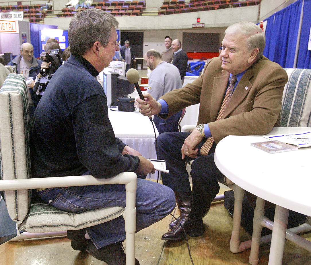 Farm broadcaster Orion Samuelson to speak here