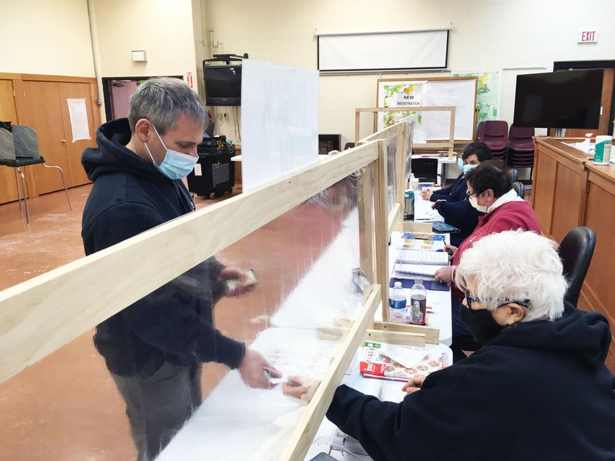 Czaplewski, Fliss will move on to spring election for Town ...