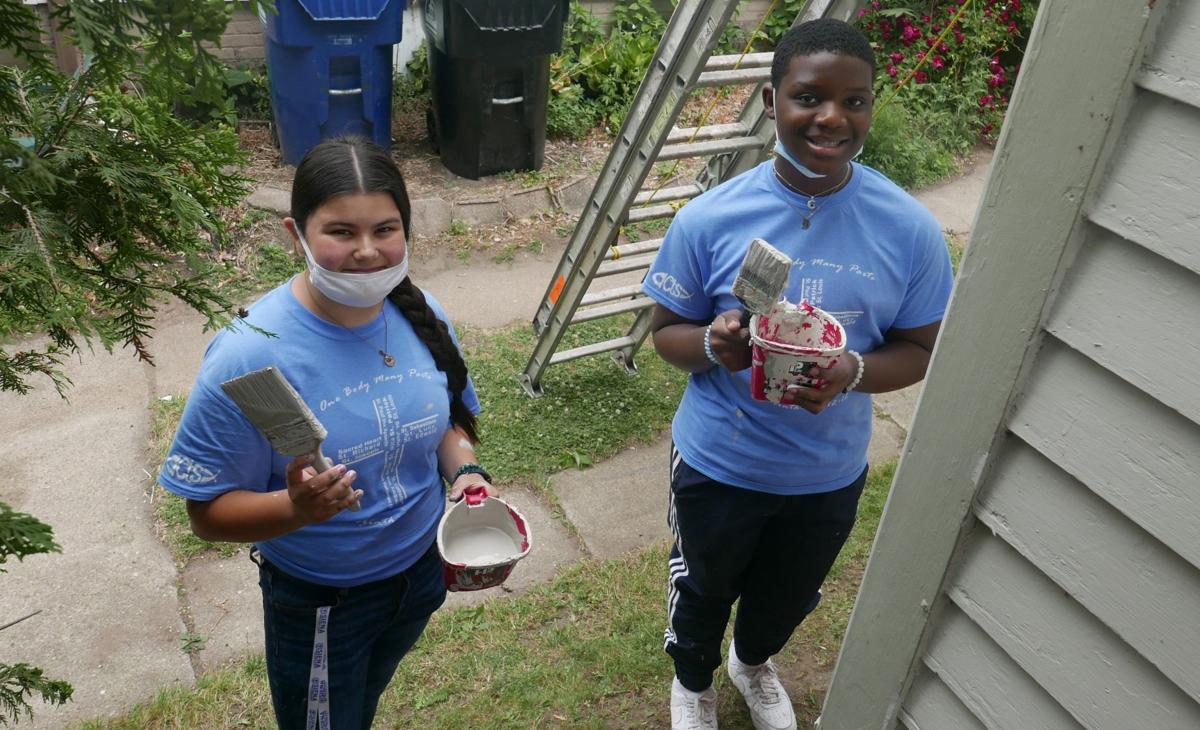 Volunteers help Racine be more ‘House-Proud’ | Local News