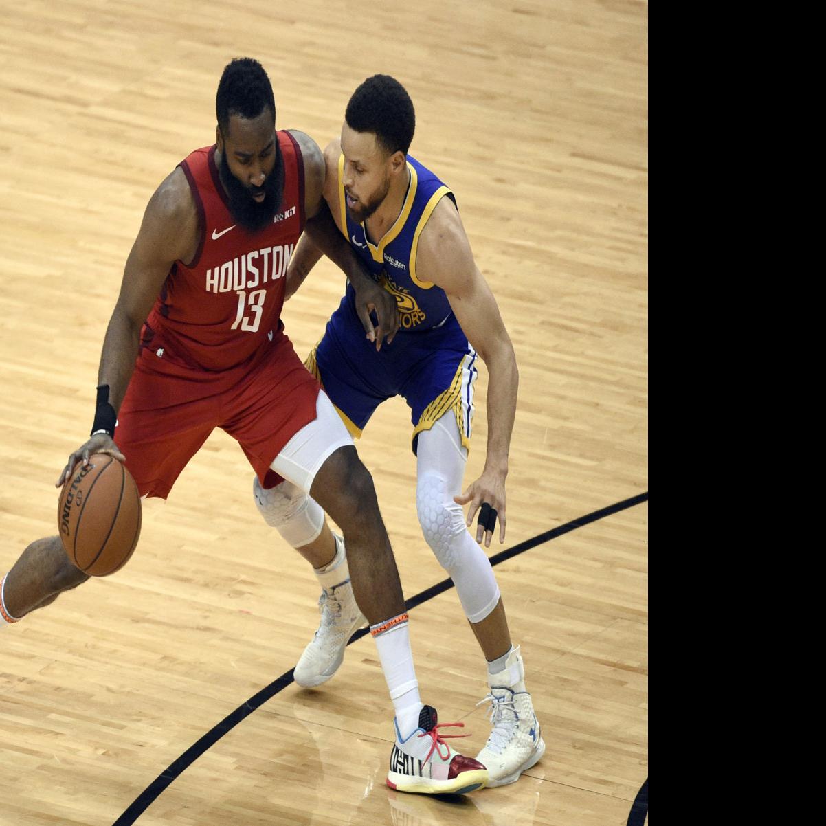 Nba Referees Aim To Make Traveling Take A Walk Journaltimes Com
