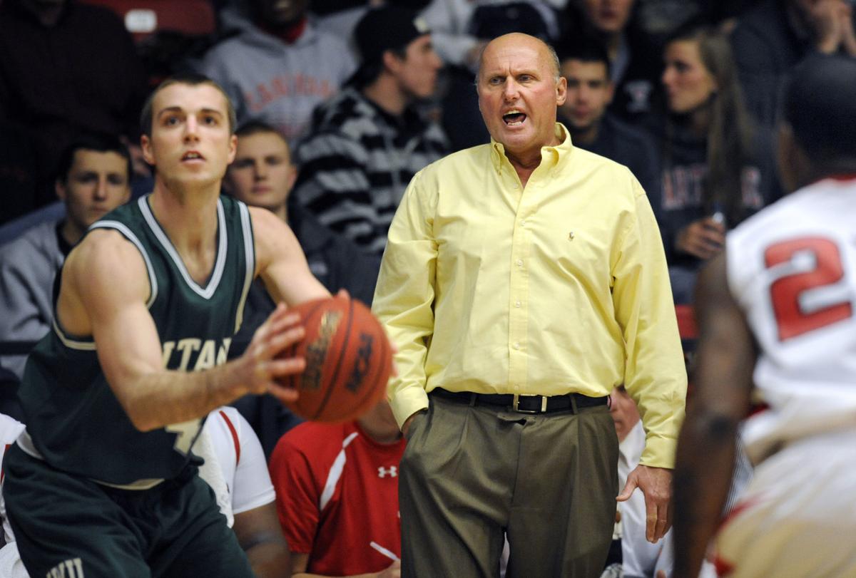 Carthage men's basketball coach Bosko Djurickovic