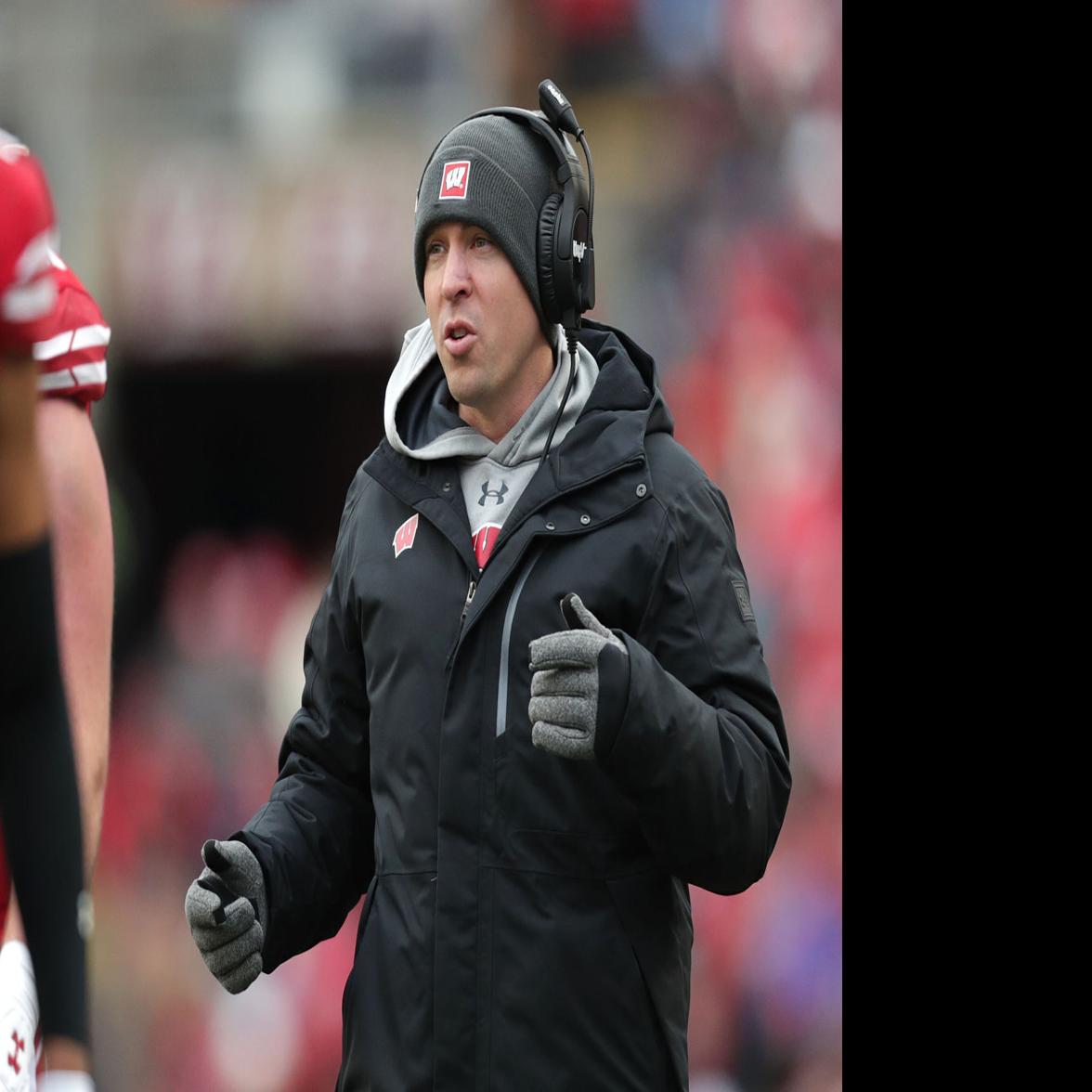 UW: Leonhard & Bostad both earn increase in salary for 2022