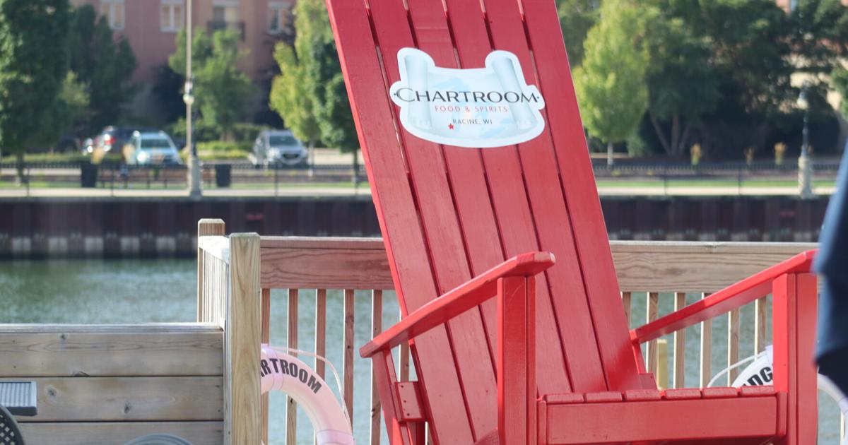 Chartroom in Racine celebrates its grand opening