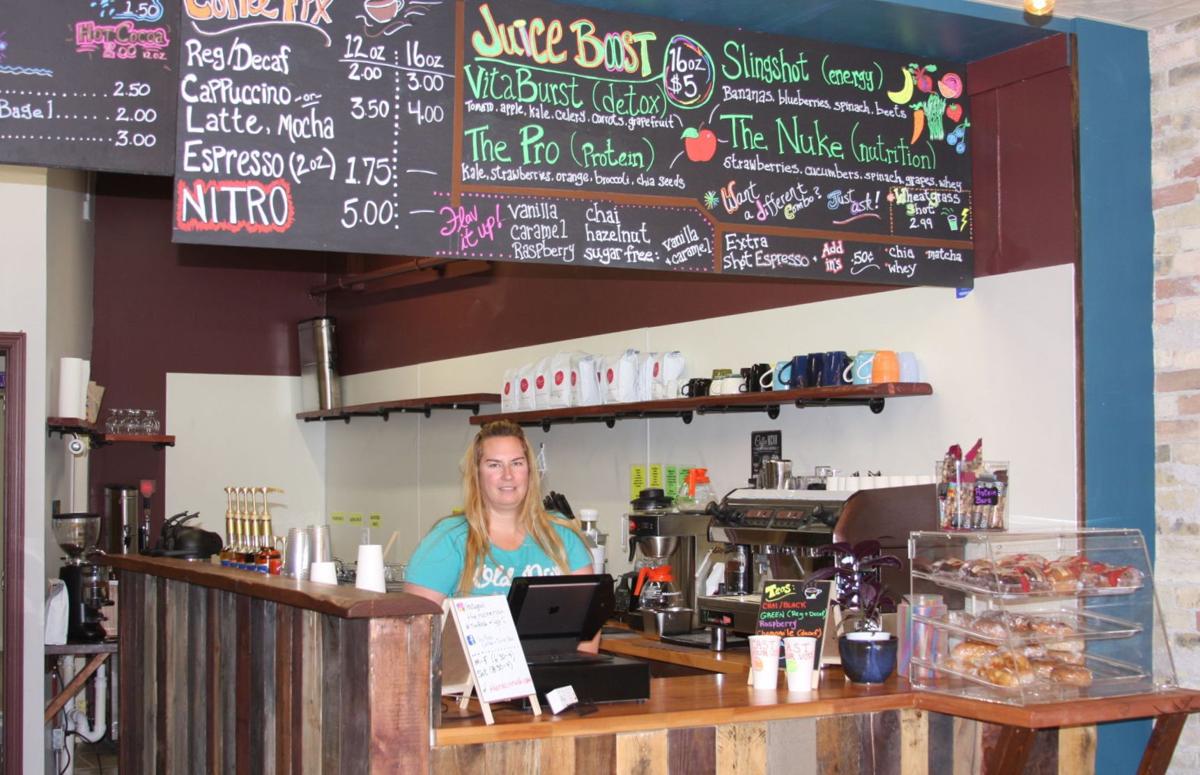 New Downtown café, juice bar now open