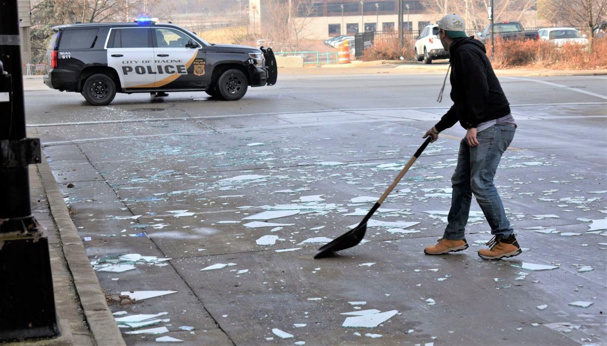 Breaking News Literally Glass Shower Doors Fall Off Back Of