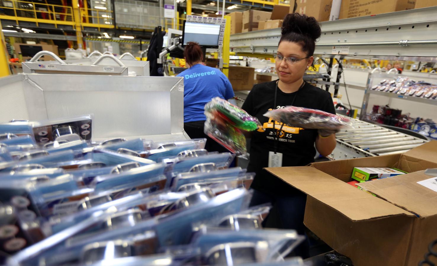 Amazon to bring 500 jobs to Beloit with 105 million fulfillment center