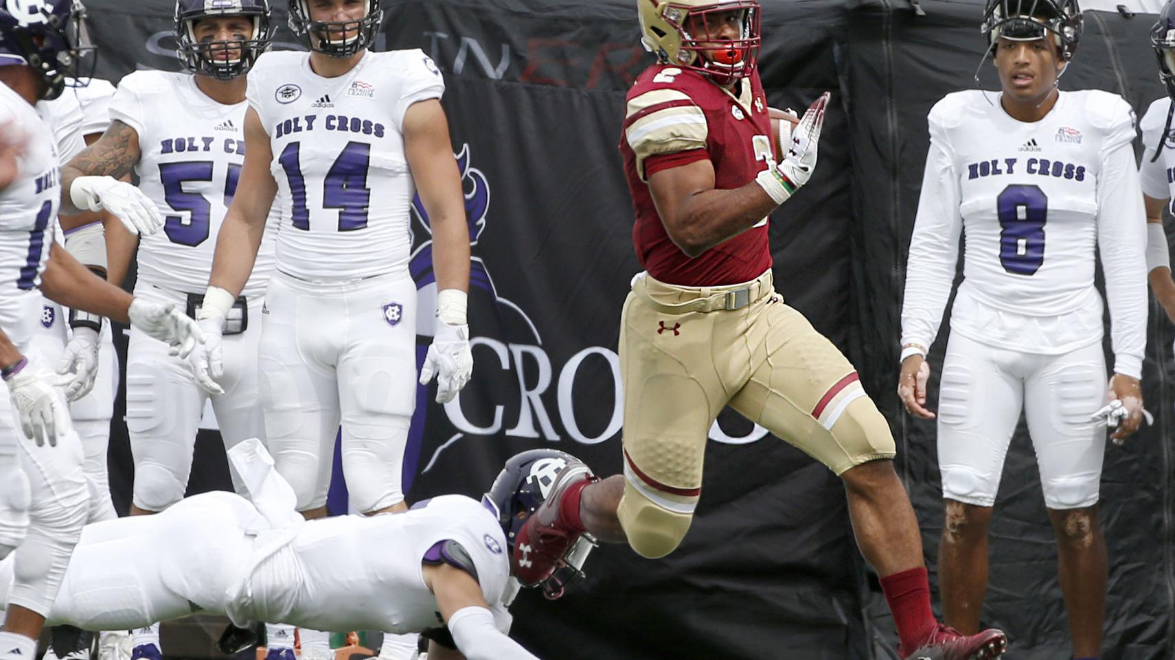 Packers Continue Focus On Offense By Adding Rb A J Dillon Football Journaltimes Com