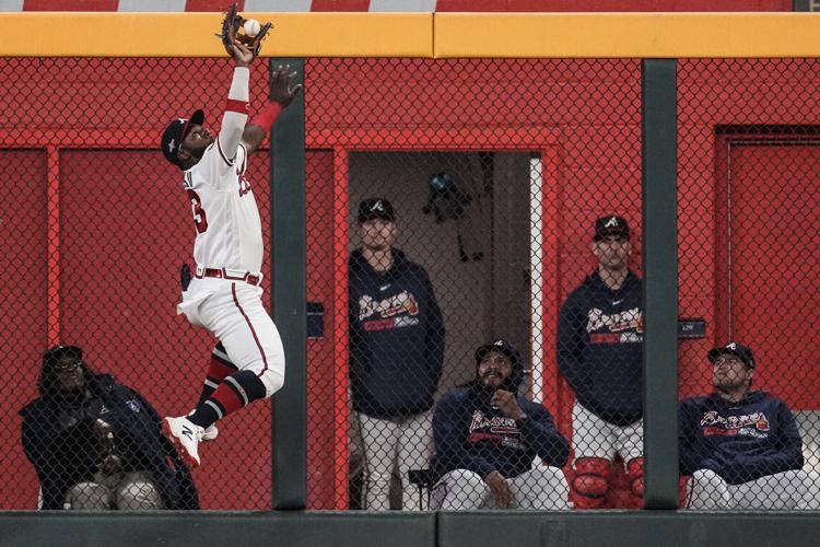 Braves players and coaches react to hilarious Ozzie Albies laughing video 