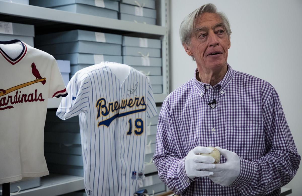 Awestruck Ted Simmons marvels at the Baseball Hall of Fame