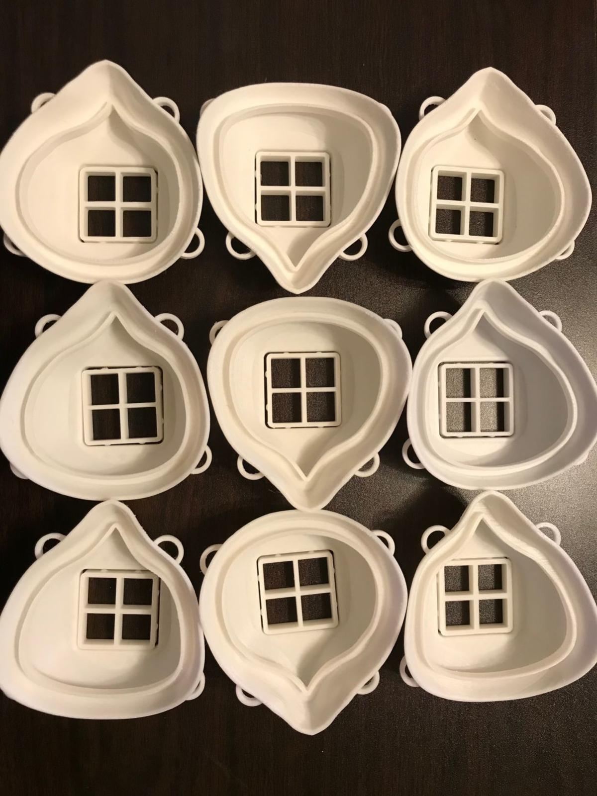 St Cat S Teacher Turns 3d Printing Hobby Into Ppe Production