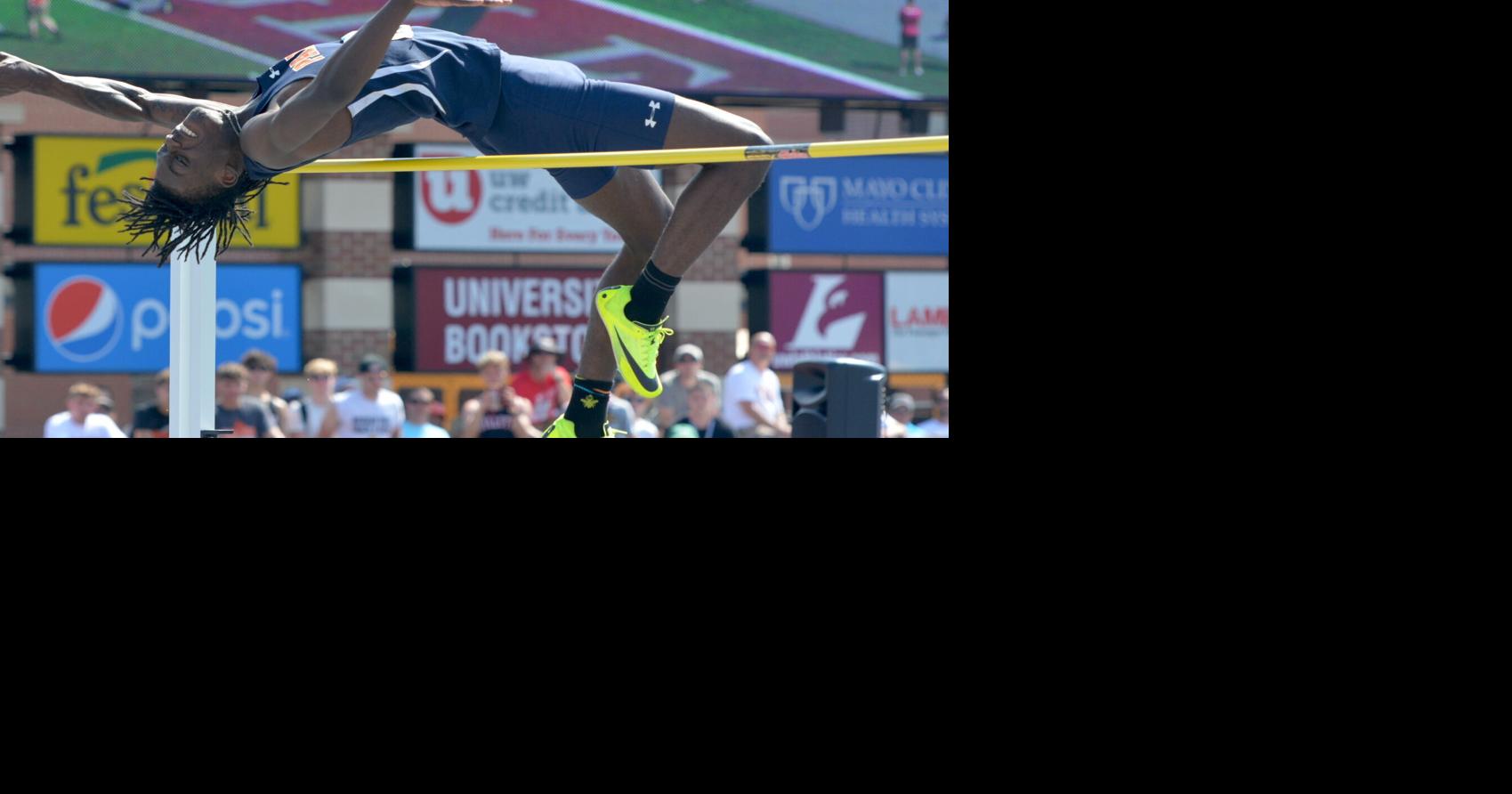 WIAA State Track and Field Park's Johnson breaks Division 1 record to