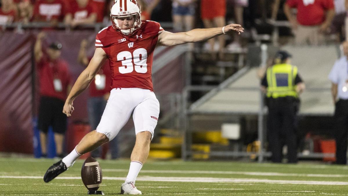 Uw Football Kicker Hintze Delivering Touchbacks This Season Journaltimes Com