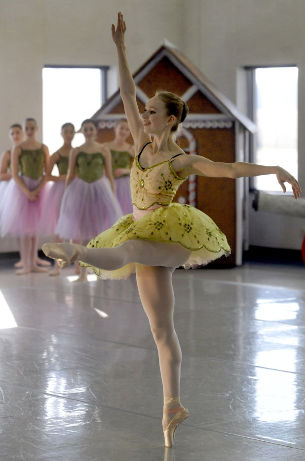 Studio Of Classical Dance Arts Guest Artists To Stage Nutcracker Journaltimes Com