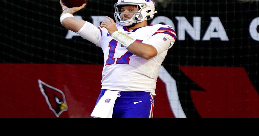 WATCH: Bills QBs, Josh Allen take swings at Blue Jays game