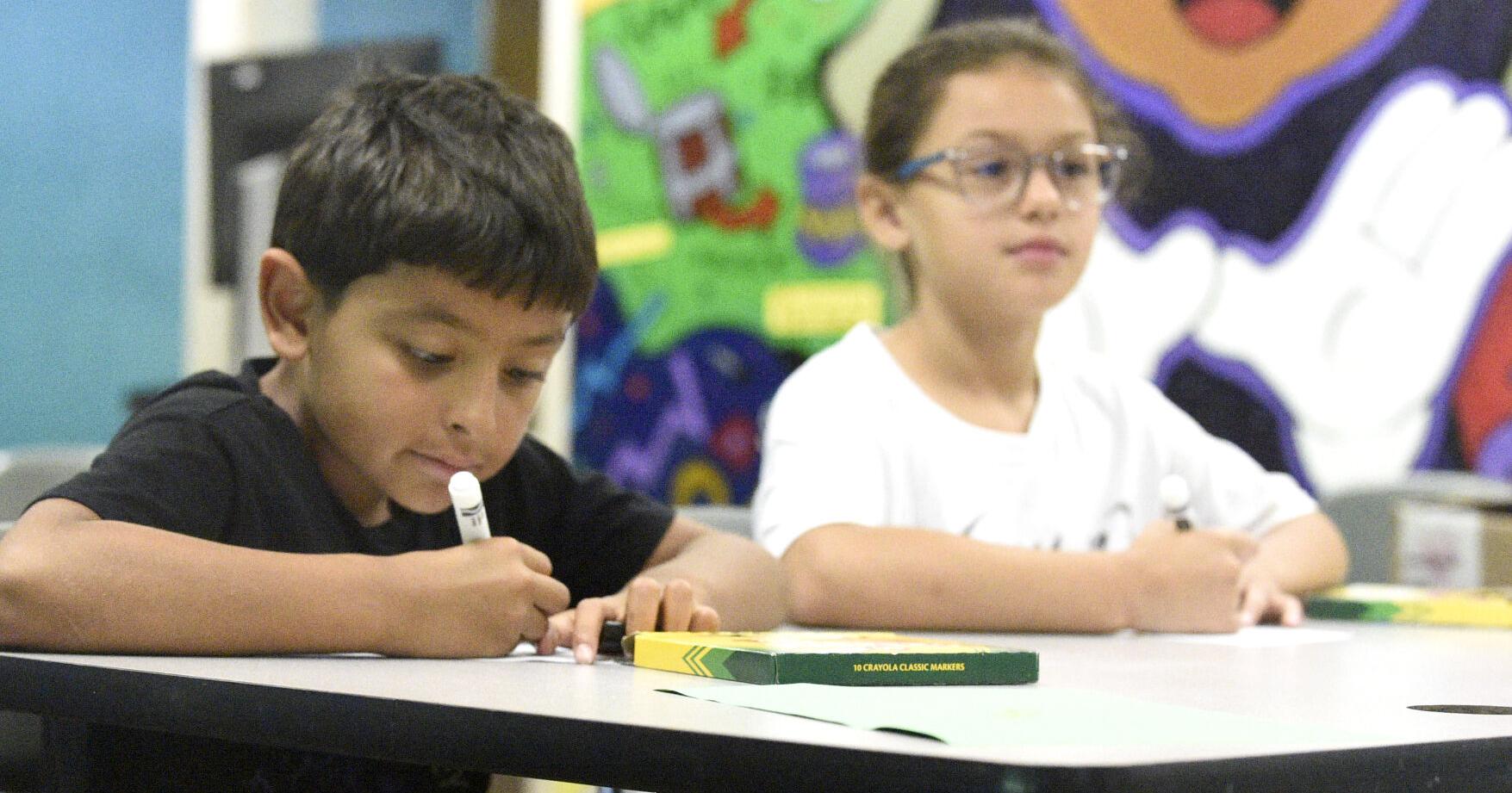 Six photos of Wadewitz Elementary summer school - Vimarsana News
