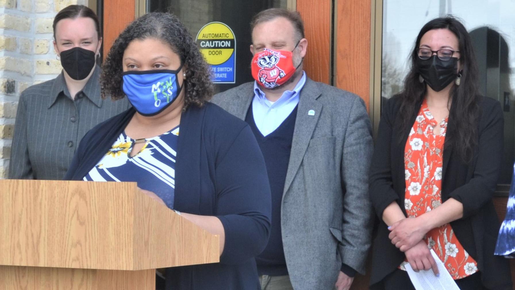 Watch Now: Student health care, 4K schools discussed during Neubauer's budget tour stop - Vimarsana News