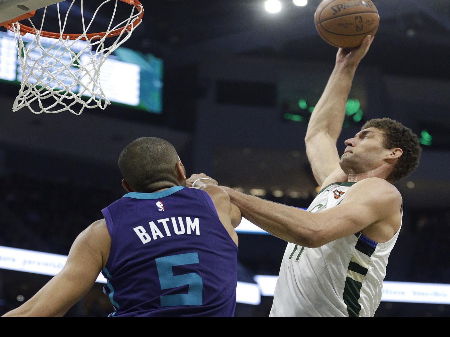Bucks Get 50th Win As Giannis Scores 26 Beat Hornets 131 114