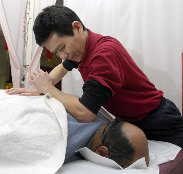 Practitioner Offers Traditional Chinese Massage At Regency   F79eb25c 27ed 11df 9539 001cc4c002e0.image 