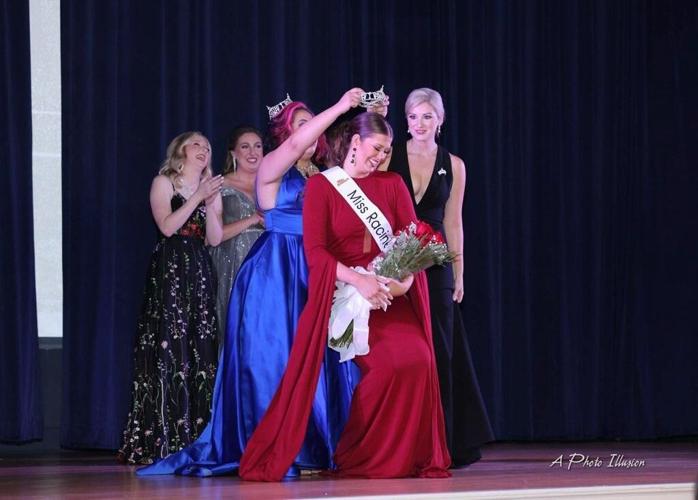 Miss Racine 2023 Margret Hinze is crowned