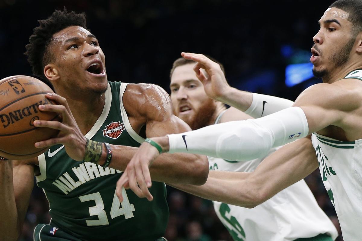 Bucks Giannis Scores 32 To Help Beat Celtics 123 116 And Take 2 1