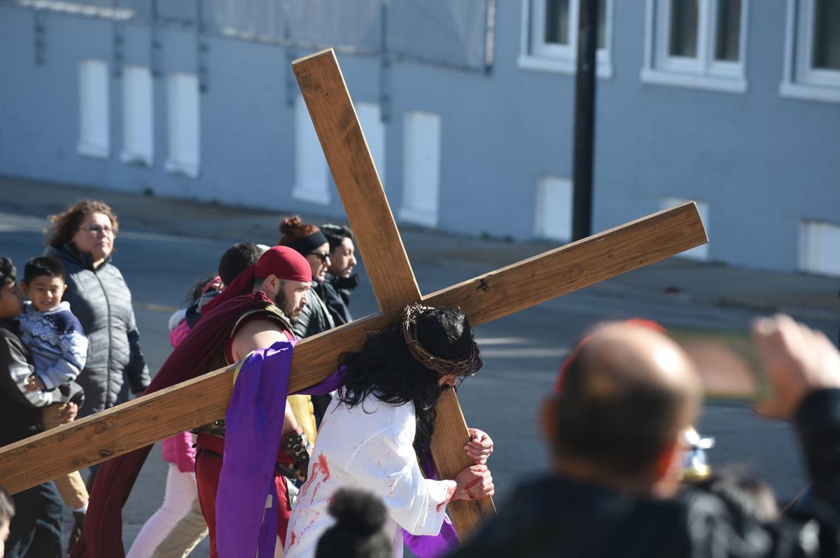 In Photos A Powerful Good Friday Live Re Enactment At St Patrick S Catholic Church Local News Journaltimes Com