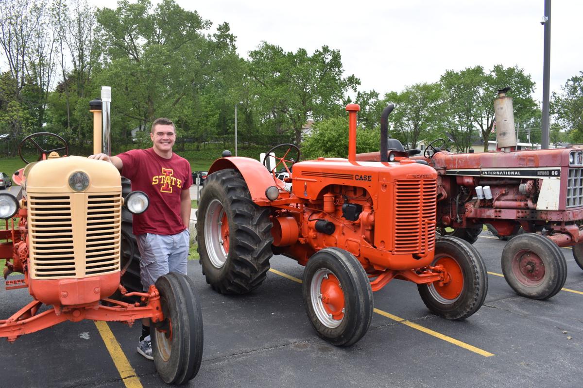 Union Grove HS celebrates tractor day Local News