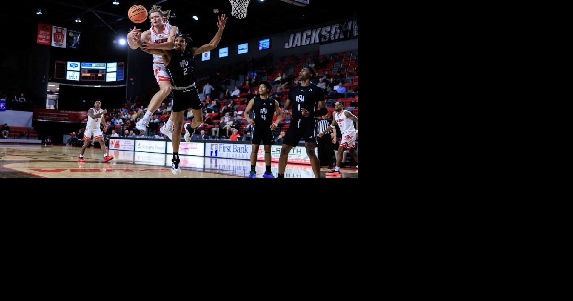 Niagu’s first career double-double leads Gamecocks to victory over the Hilltoppers