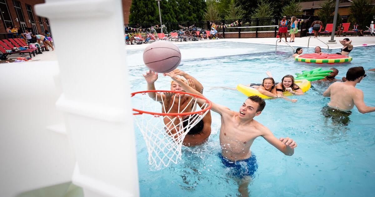 Spring Break Unit Students and faculty gear up for spring break | Features ...