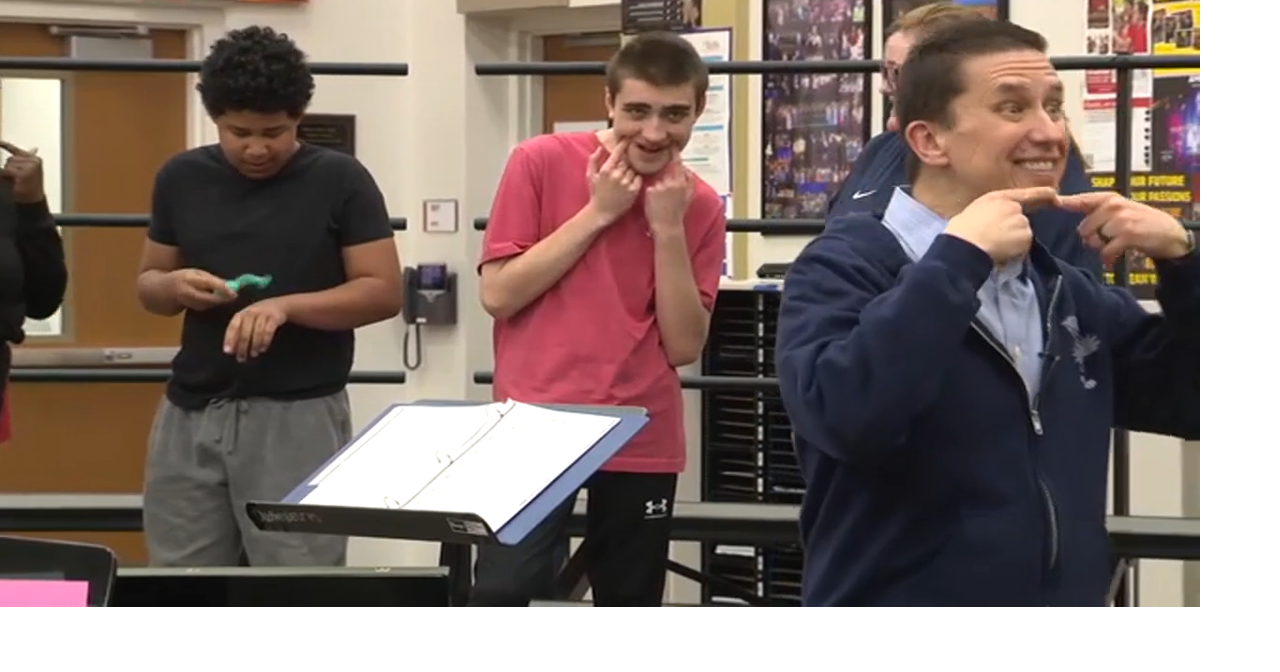 Kansas school creates choir class for students with special needs