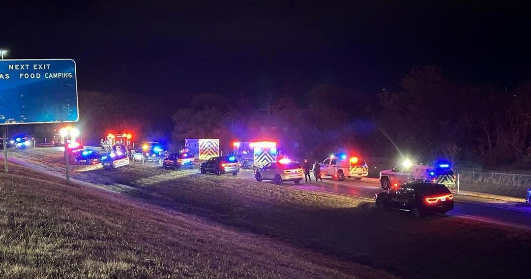 Man sentenced for DUI crash that killed 2 people changing flat tire in ...
