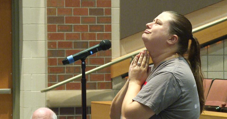 Wellington School Board hears public comment on proposed closure of Washington Elementary