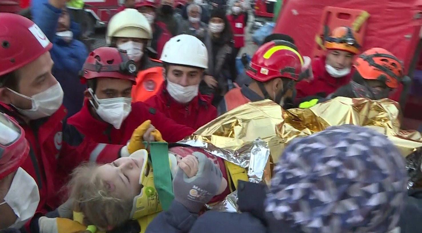 3yearold girl rescued after 65 hours trapped under rubble in Turkey