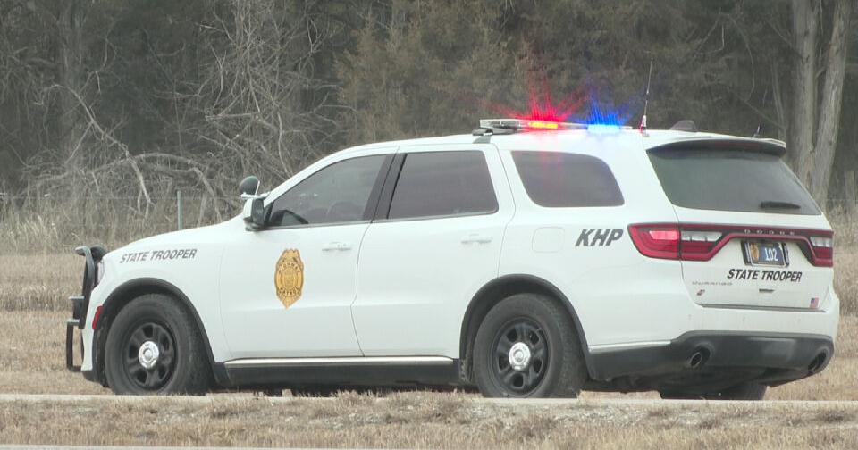 Woman dead, man seriously injured following southeast Kansas crash: KHP