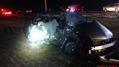 Sheriff: 4 adults, 2 children hurt in Kansas crash after car runs stop ...