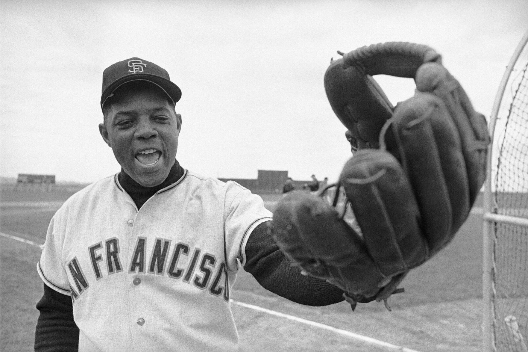 Kake Comp Baseball legend Willie Mays dies at 93 | | kake.com