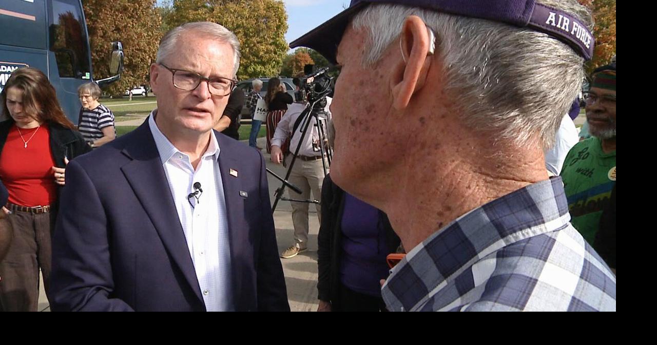 Adam Hamilton's 'Leading from the Middle' bus tour stops in Wichita ...