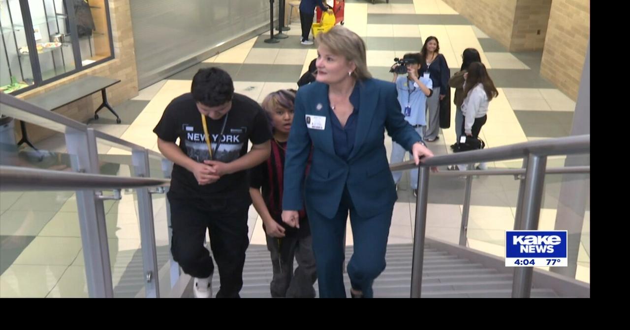Cindy Holscher at Souheast High school | Video | kake.com