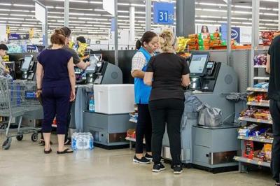 Walmart, Costco and other companies rethink self-checkout | Business |  kake.com