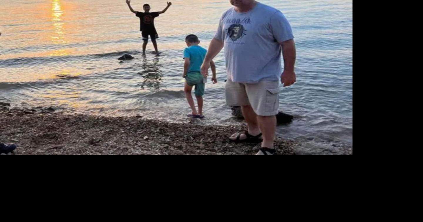 'Hero' father dies while saving his young son in wildfire | News | kake.com